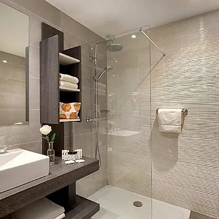 호텔 The Originals Residence, Les Strelitzias, 3*