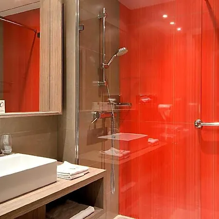 The Originals Residence, Les Strelitzias, 호텔 3*